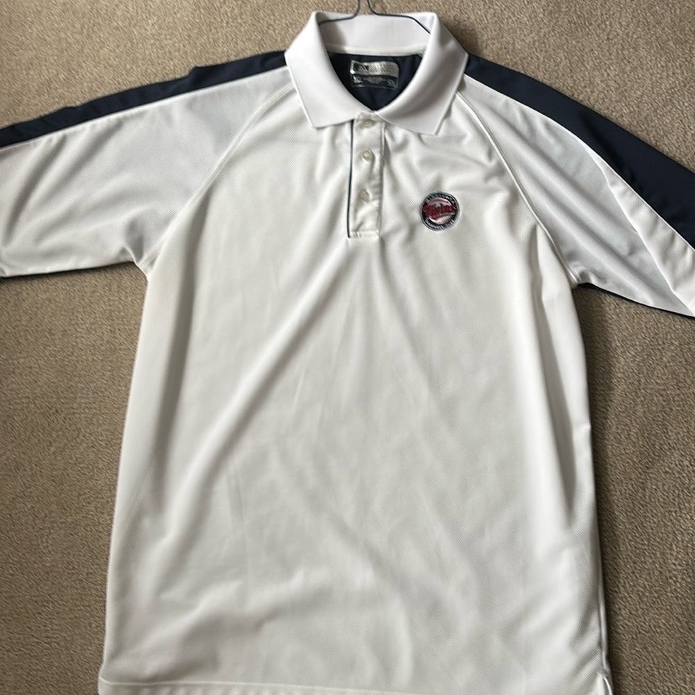 Minnesota Twins golf polo Size L
